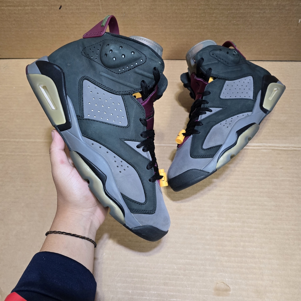 Jordan Men's Sneakers in Green and Gray